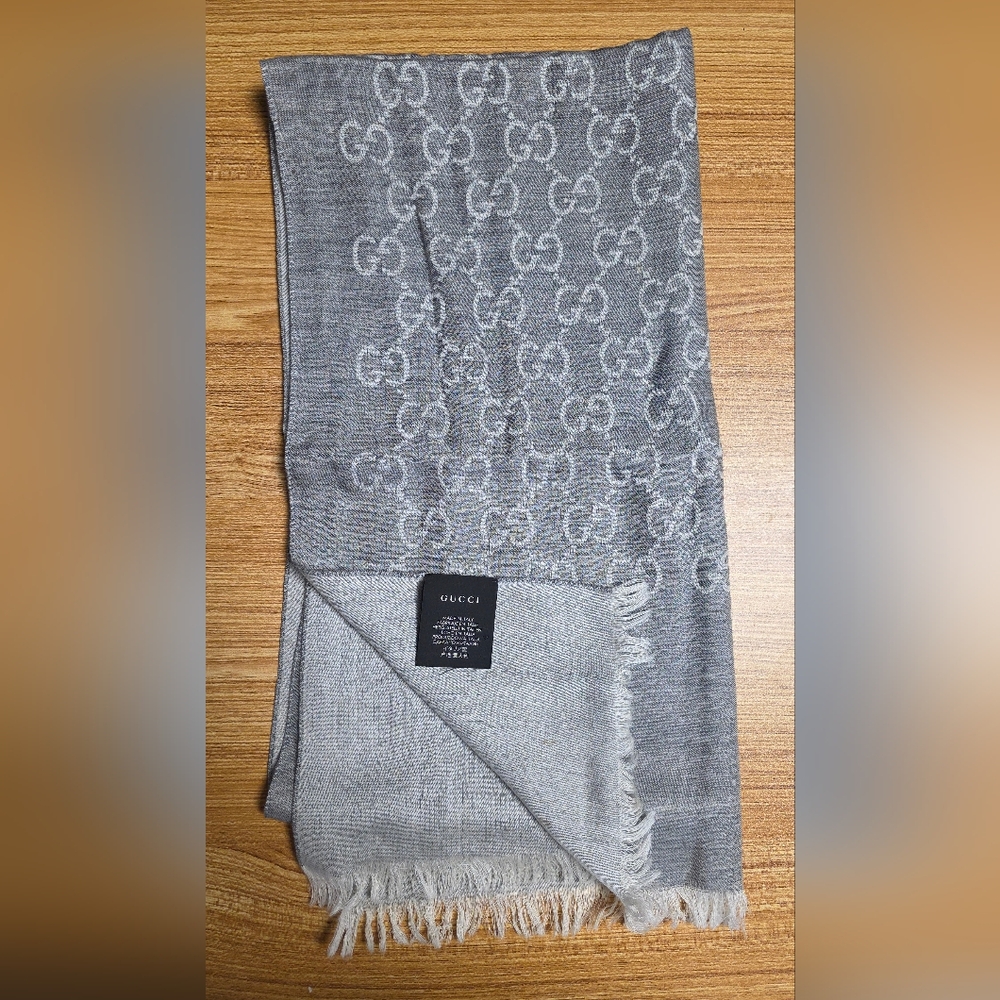 Authentic Gucci GG Jacquard Silk & Wool Blend Scarf, Shawl, Wrap, & Scarf, Gray